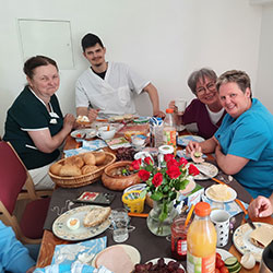 Frühstück am "Tag der Pflege"