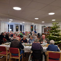 Weihnachtsessen im Speisesaal
